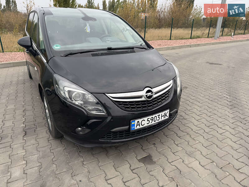 Минивэн Opel Zafira 2012 в Луцке