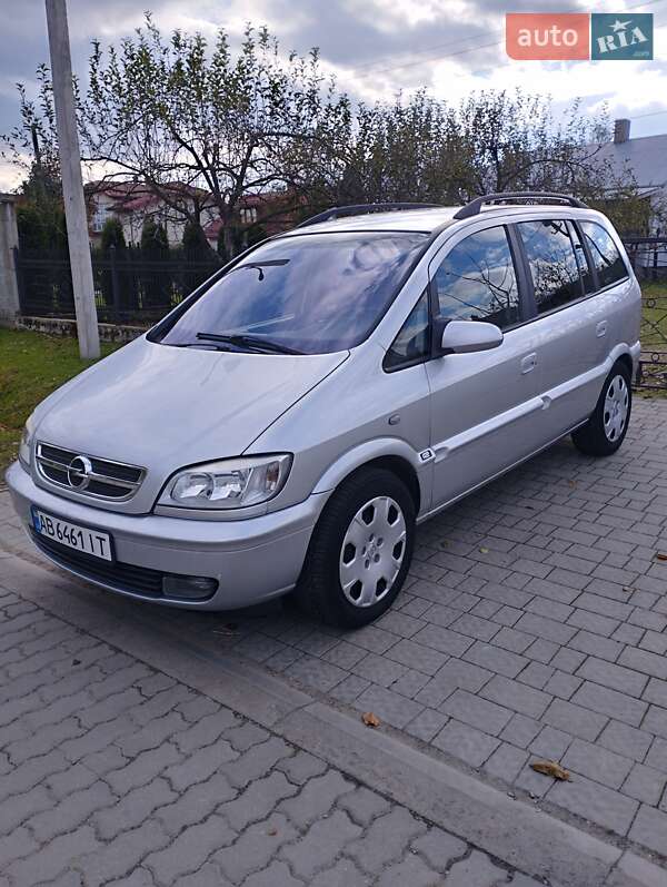 Минивэн Opel Zafira 2004 в Виннице