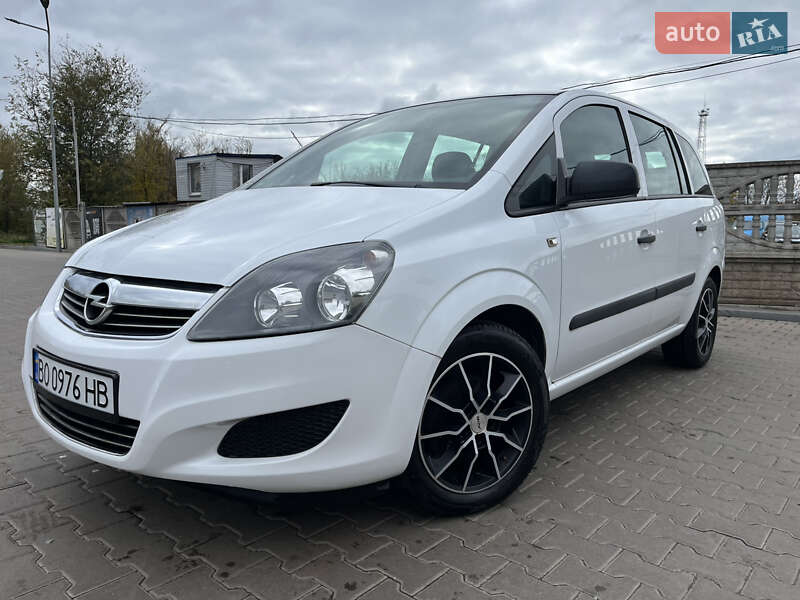 Минивэн Opel Zafira 2011 в Кривом Роге