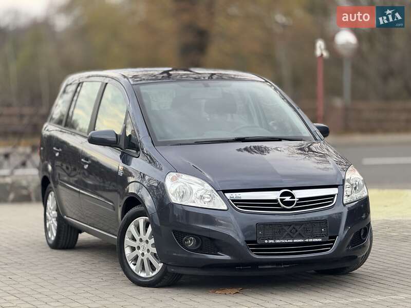 Минивэн Opel Zafira 2010 в Дрогобыче