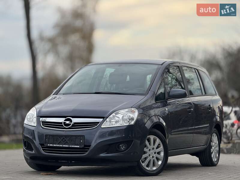 Минивэн Opel Zafira 2010 в Дрогобыче