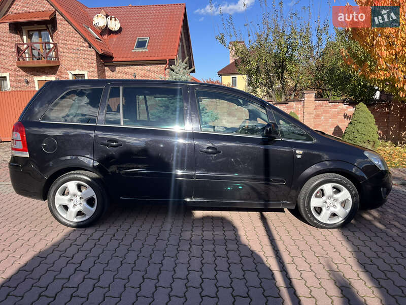 Мінівен Opel Zafira 2010 в Чернівцях фото 23 Мінівен Opel Zafira 2010 в Чернівцях