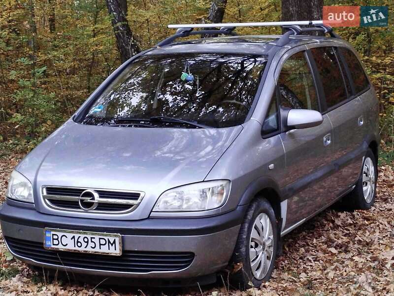 Минивэн Opel Zafira 2003 в Бориславе