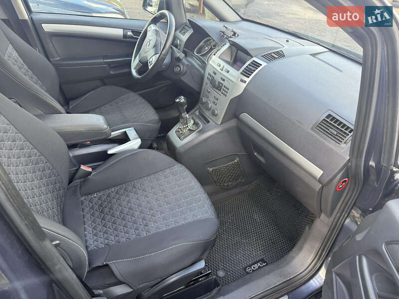 Минивэн Opel Zafira 2008 в Перемышлянах фото 12 Минивэн Opel Zafira 2008 в Перемышлянах