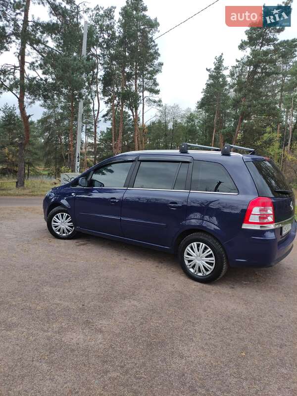 Минивэн Opel Zafira 2012 в Коростене фото 19 Минивэн Opel Zafira 2012 в Коростене