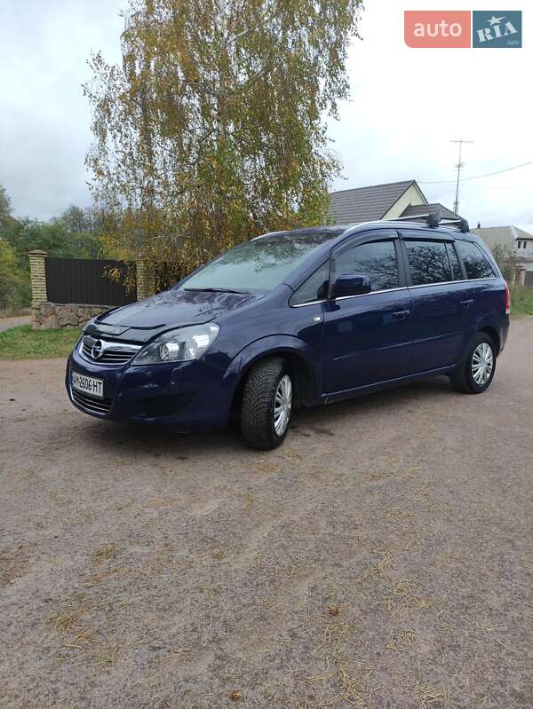 Минивэн Opel Zafira 2012 в Коростене фото 24 Минивэн Opel Zafira 2012 в Коростене