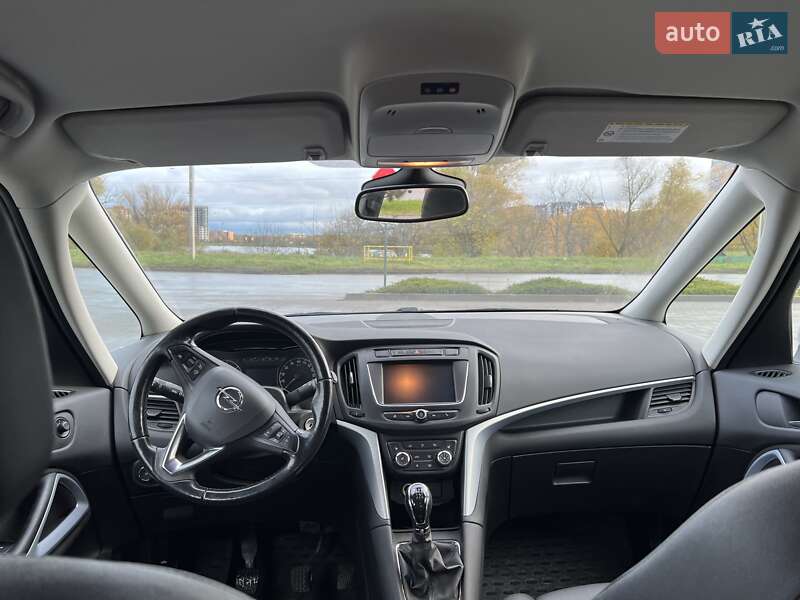 Мінівен Opel Zafira 2017 в Хмельницькому