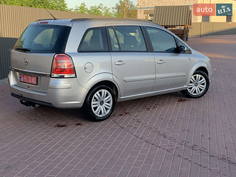 Мінівен Opel Zafira 2006 в Сарнах