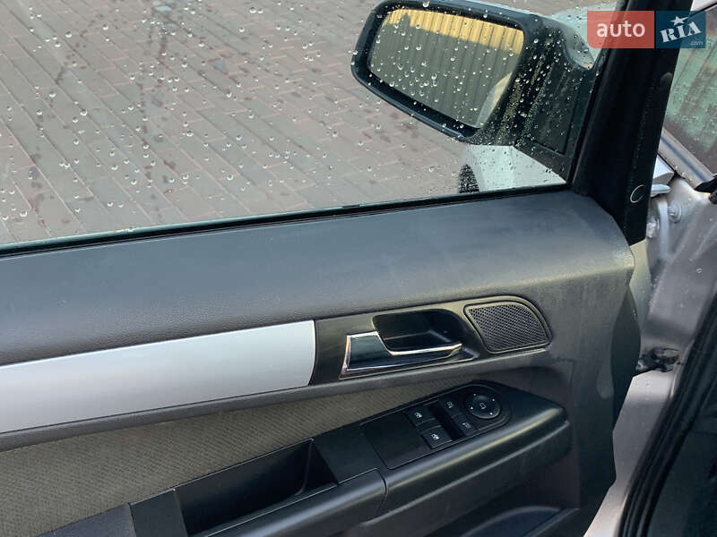 Мінівен Opel Zafira 2006 в Сарнах