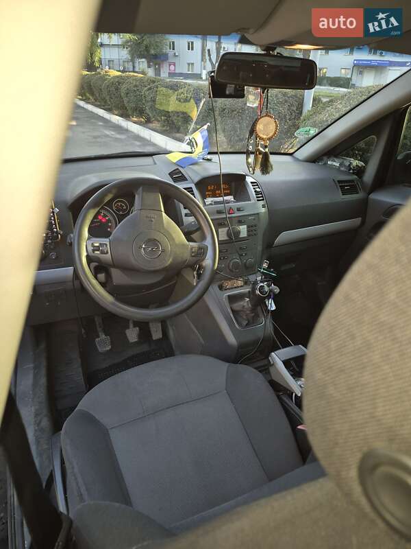 Минивэн Opel Zafira 2007 в Запорожье фото 27 Минивэн Opel Zafira 2007 в Запорожье