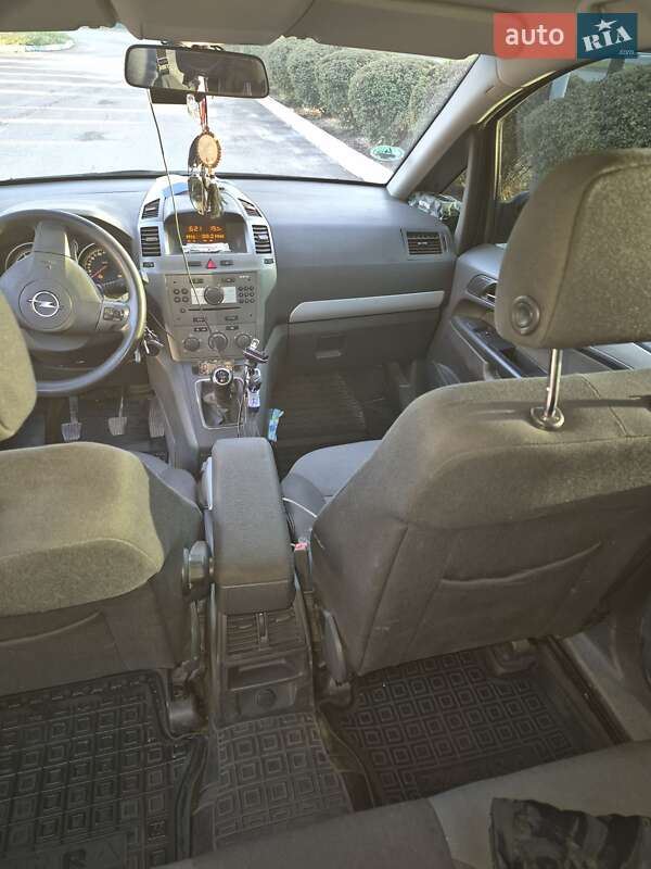 Минивэн Opel Zafira 2007 в Запорожье фото 30 Минивэн Opel Zafira 2007 в Запорожье