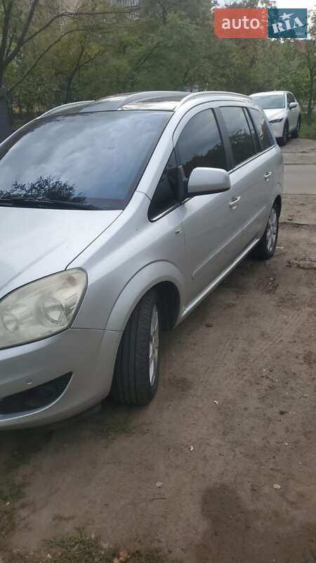 Минивэн Opel Zafira 2009 в Кропивницком фото 3 Минивэн Opel Zafira 2009 в Кропивницком