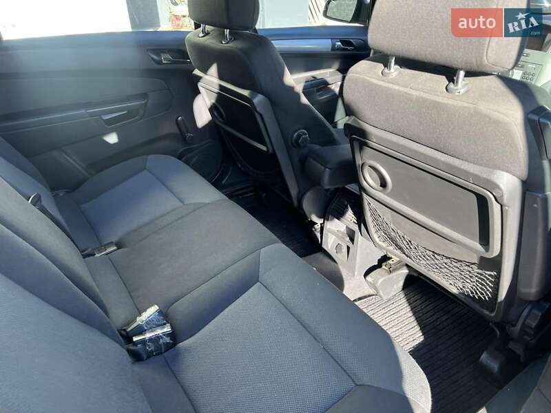 Минивэн Opel Zafira 2007 в Кременце фото 9 Минивэн Opel Zafira 2007 в Кременце