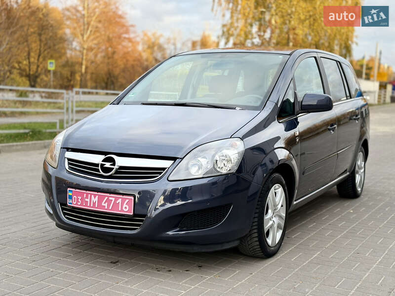 Opel Zafira 2011