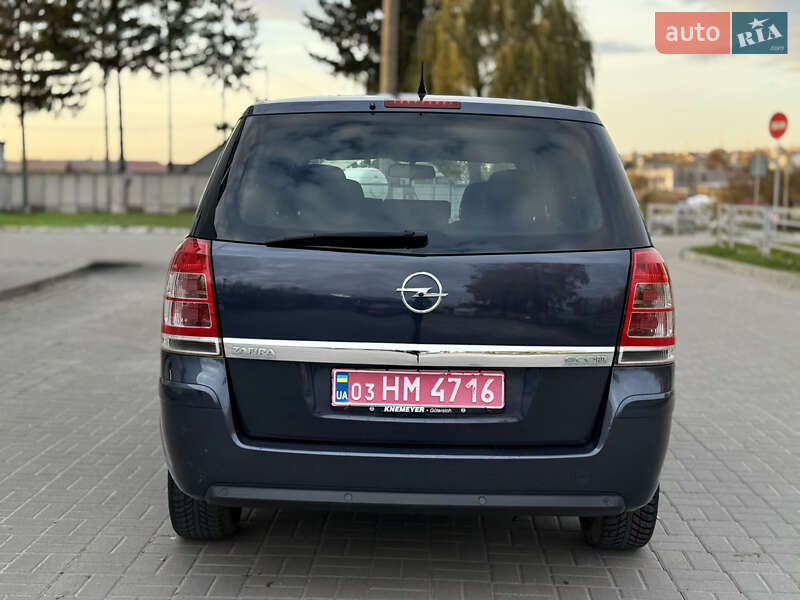 Мінівен Opel Zafira 2011 в Тернополі