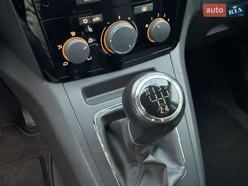 Мінівен Opel Zafira 2011 в Тернополі