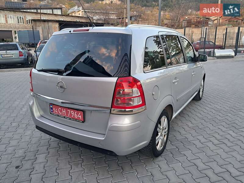 Минивэн Opel Zafira 2012 в Могилев-Подольске фото 17 Минивэн Opel Zafira 2012 в Могилев-Подольске