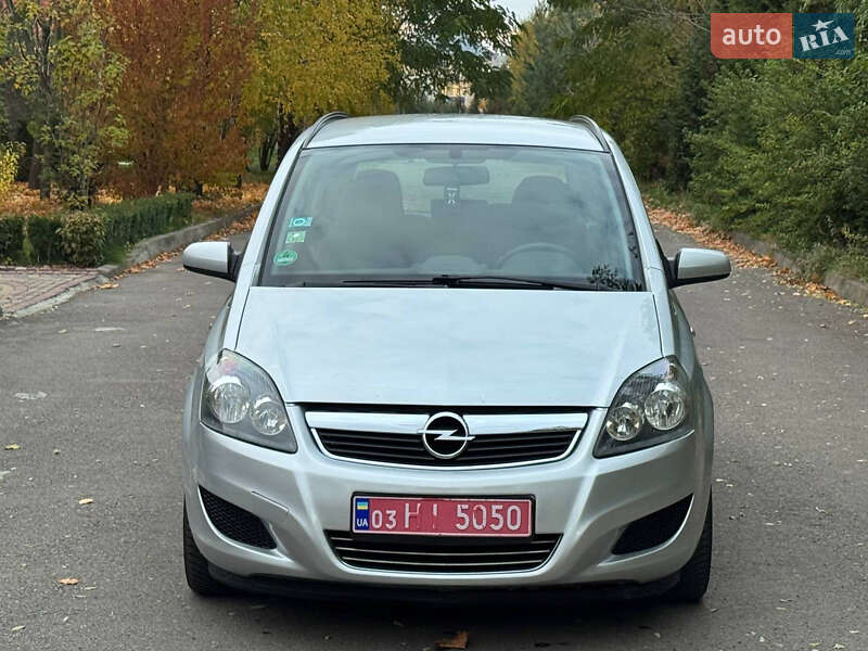 Минивэн Opel Zafira 2009 в Ровно фото 3 Минивэн Opel Zafira 2009 в Ровно