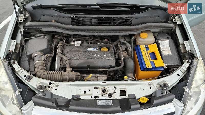 Минивэн Opel Zafira 2009 в Шептицькому