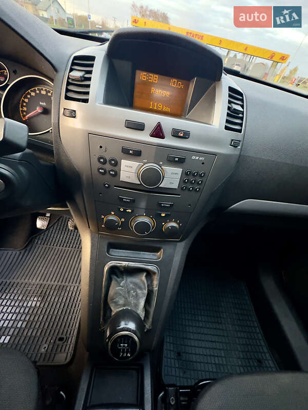 Минивэн Opel Zafira 2006 в Луцке фото 20 Минивэн Opel Zafira 2006 в Луцке