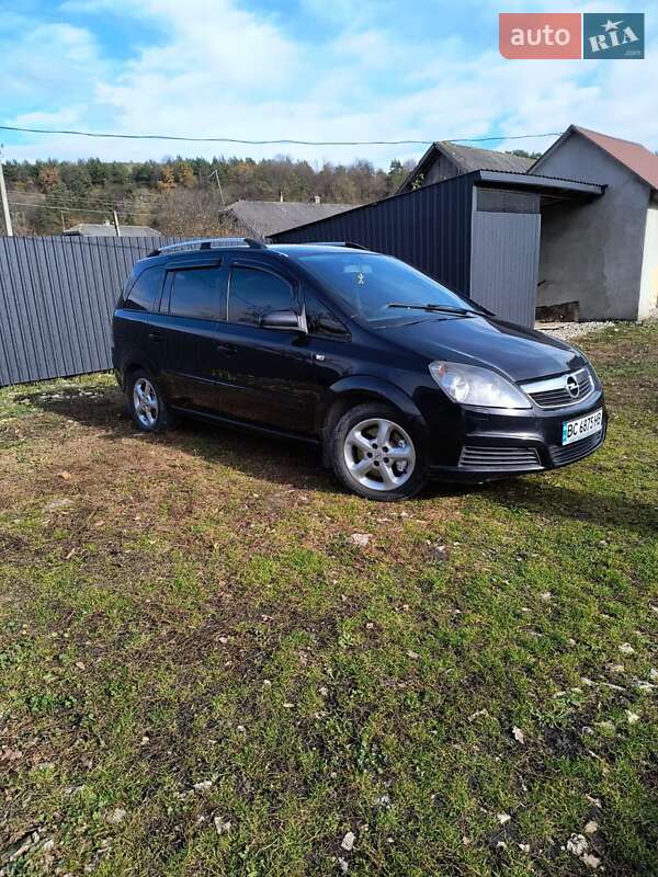 Минивэн Opel Zafira 2006 в Тлумаче