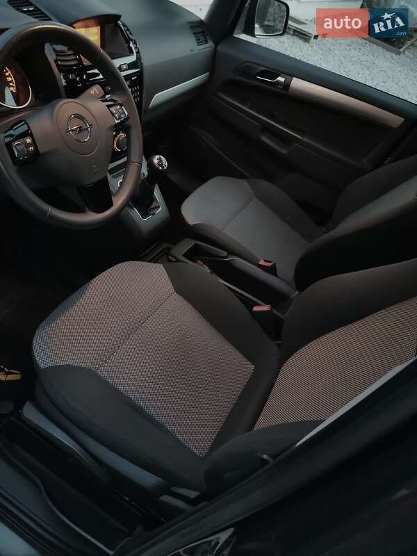 Мінівен Opel Zafira 2012 в Білій Церкві