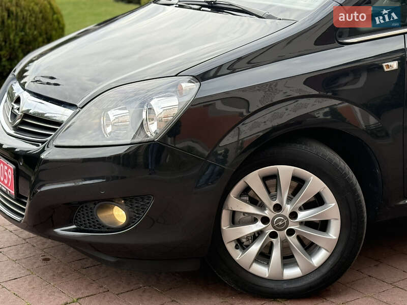 Минивэн Opel Zafira 2014 в Стрые