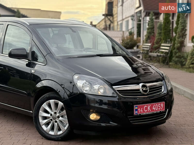 Минивэн Opel Zafira 2014 в Стрые
