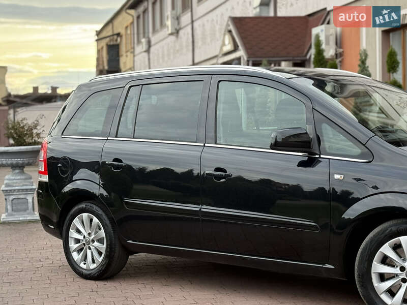 Минивэн Opel Zafira 2014 в Стрые