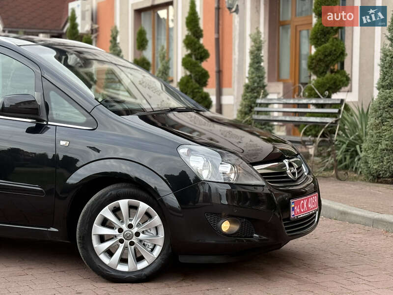 Минивэн Opel Zafira 2014 в Стрые