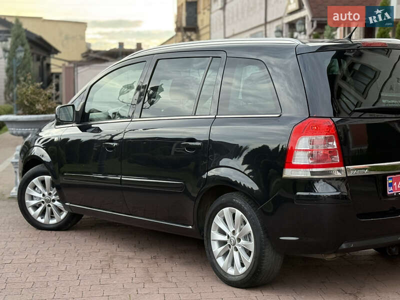 Минивэн Opel Zafira 2014 в Стрые