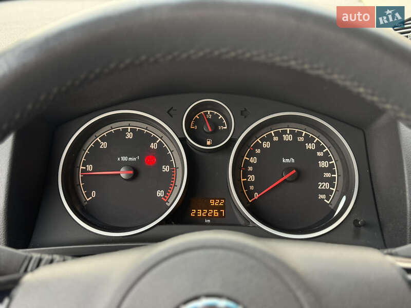 Минивэн Opel Zafira 2014 в Стрые