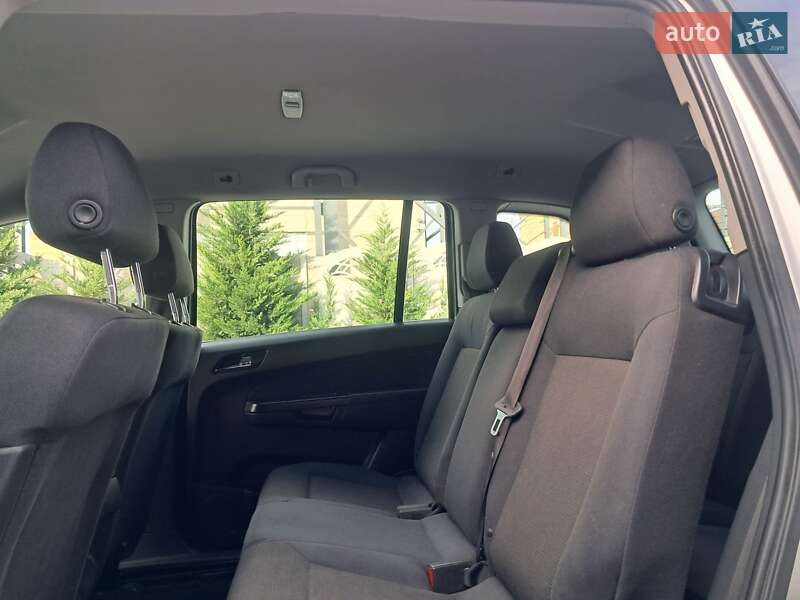 Минивэн Opel Zafira 2012 в Могилев-Подольске фото 66 Минивэн Opel Zafira 2012 в Могилев-Подольске