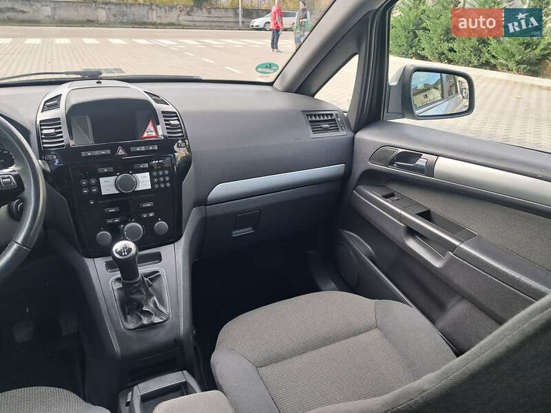 Минивэн Opel Zafira 2012 в Могилев-Подольске фото 77 Минивэн Opel Zafira 2012 в Могилев-Подольске