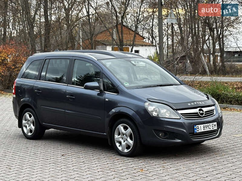 Минивэн Opel Zafira 2008 в Миргороде фото 5 Минивэн Opel Zafira 2008 в Миргороде