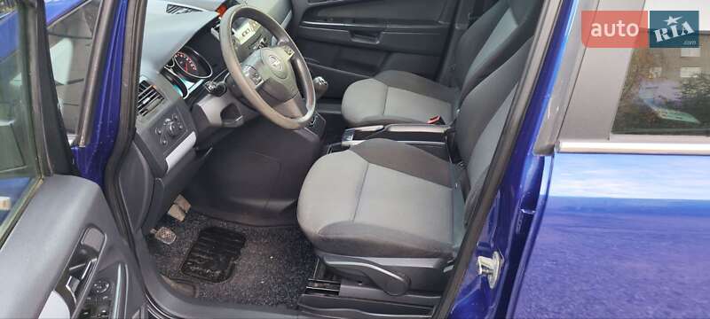Минивэн Opel Zafira 2005 в Новоукраинке фото 96 Минивэн Opel Zafira 2005 в Новоукраинке