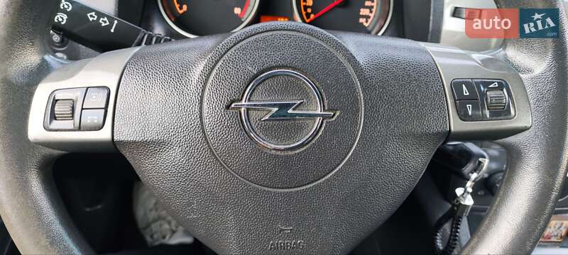 Минивэн Opel Zafira 2005 в Новоукраинке фото 34 Минивэн Opel Zafira 2005 в Новоукраинке