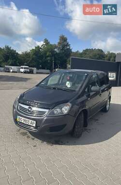 Минивэн Opel Zafira 2010 в Кременце