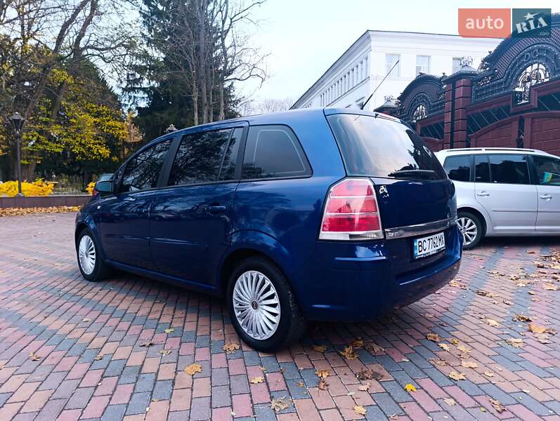 Мінівен Opel Zafira 2006 в Звягелі