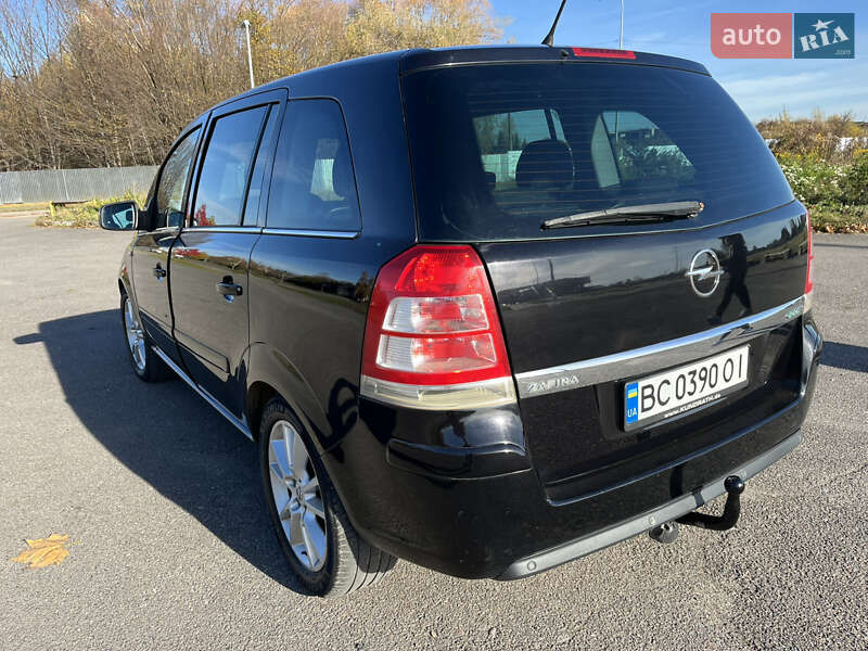 Мінівен Opel Zafira 2011 в Львові