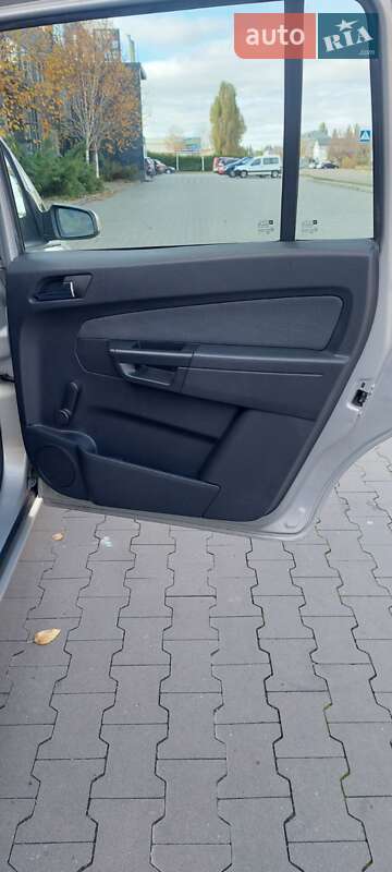 Минивэн Opel Zafira 2007 в Белой Церкви