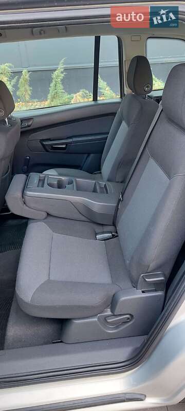 Минивэн Opel Zafira 2007 в Белой Церкви