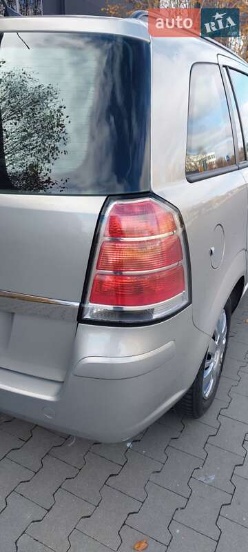Минивэн Opel Zafira 2007 в Белой Церкви