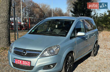 Минивэн Opel Zafira 2009 в Виннице