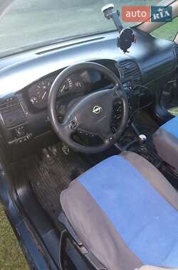 Минивэн Opel Zafira 2000 в Яворове