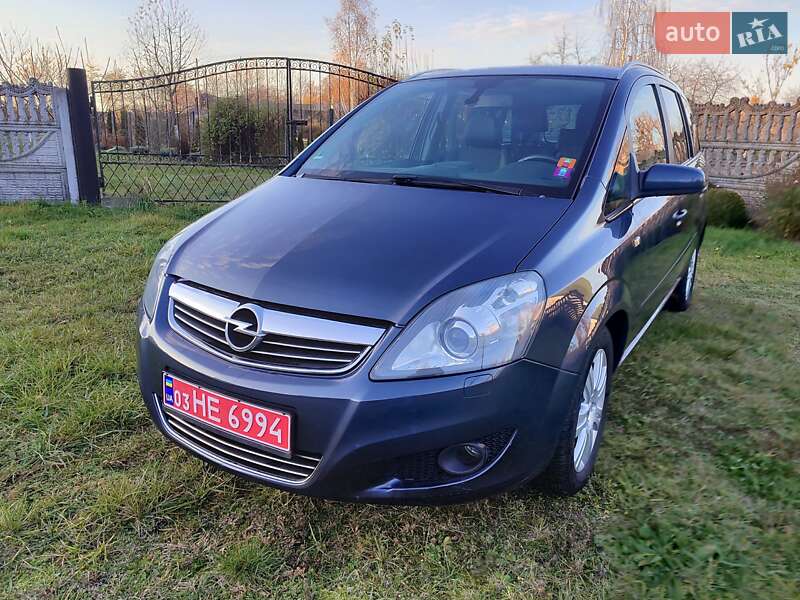 Минивэн Opel Zafira 2009 в Клевани фото 4 Минивэн Opel Zafira 2009 в Клевани