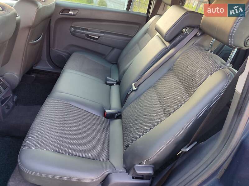 Минивэн Opel Zafira 2009 в Клевани фото 34 Минивэн Opel Zafira 2009 в Клевани