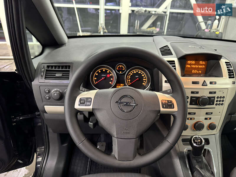 Минивэн Opel Zafira 2009 в Луцке фото 16 Минивэн Opel Zafira 2009 в Луцке