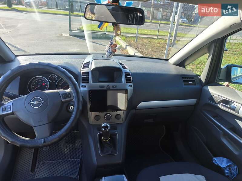 Мінівен Opel Zafira 2005 в Умані фото 5 Мінівен Opel Zafira 2005 в Умані