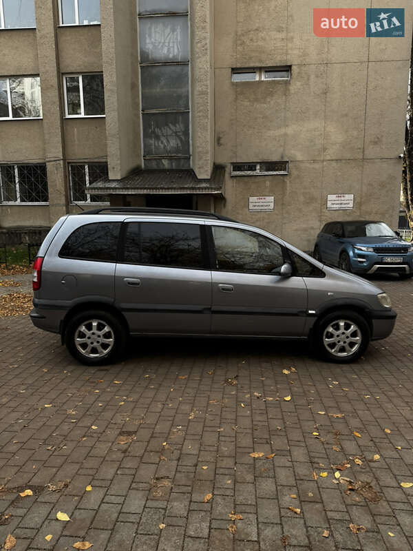 Минивэн Opel Zafira 2003 в Львове